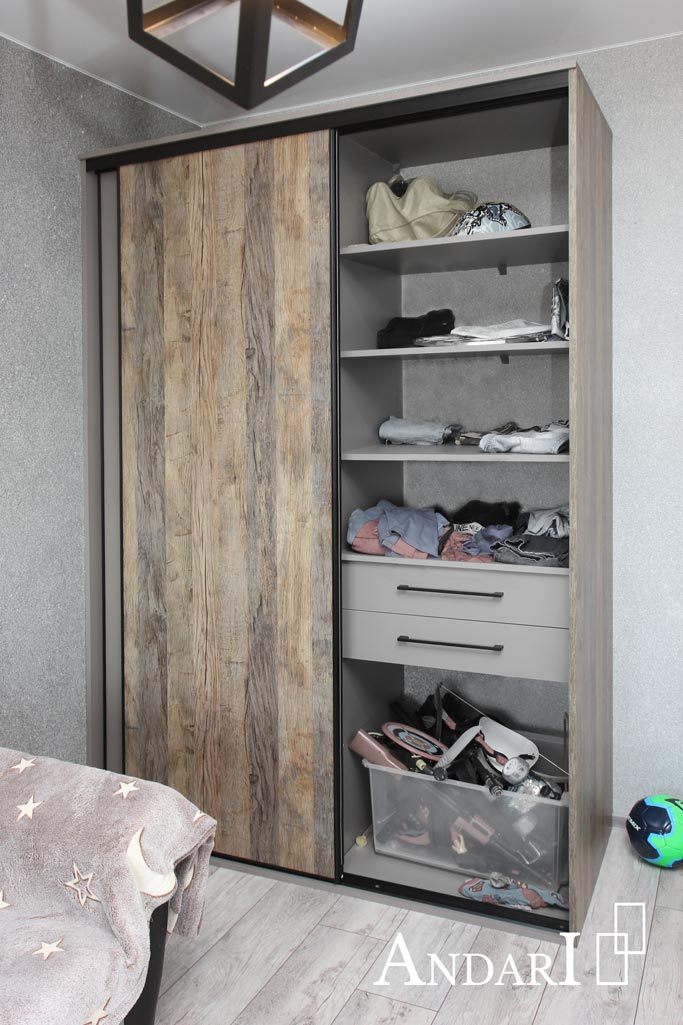 Наполнение шкафа купе: выдвижные ящики Наполнение шкафа купе: выдвижные ящики и полки